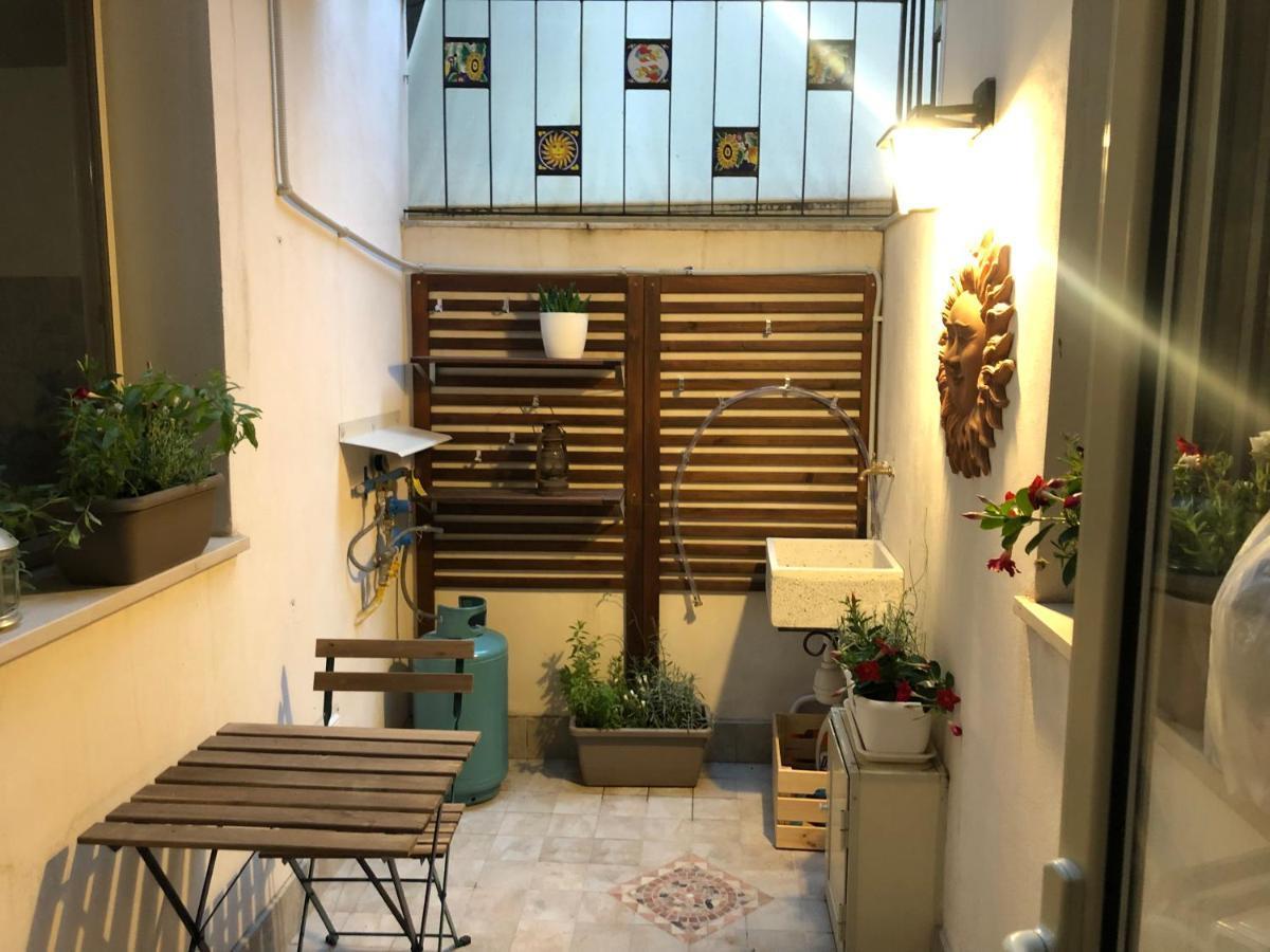 Apartment Alfonzetti-5 Min Walk To Central Train And Bus Station Catania Exterior foto