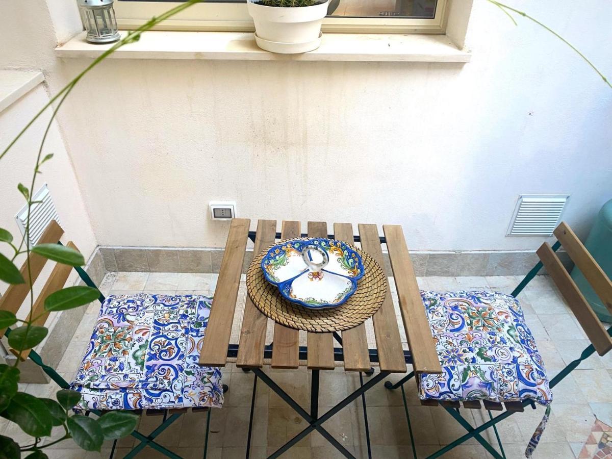Apartment Alfonzetti-5 Min Walk To Central Train And Bus Station Catania Exterior foto